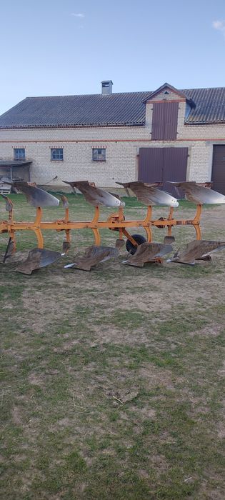 Pługi huard 4 skibowe