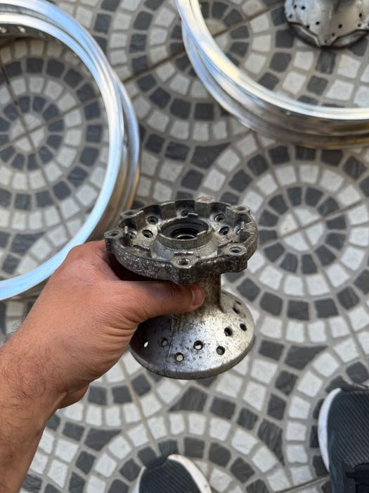Aros e cubos dtr supermoto