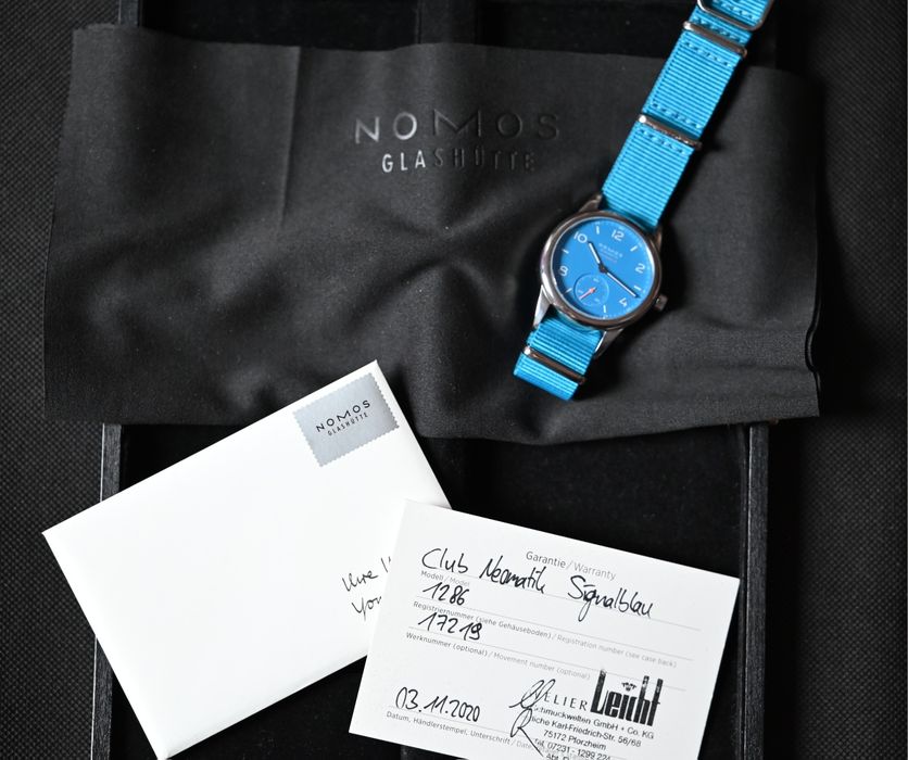 Nomos Club Neomatik Signal Blue 37 mm