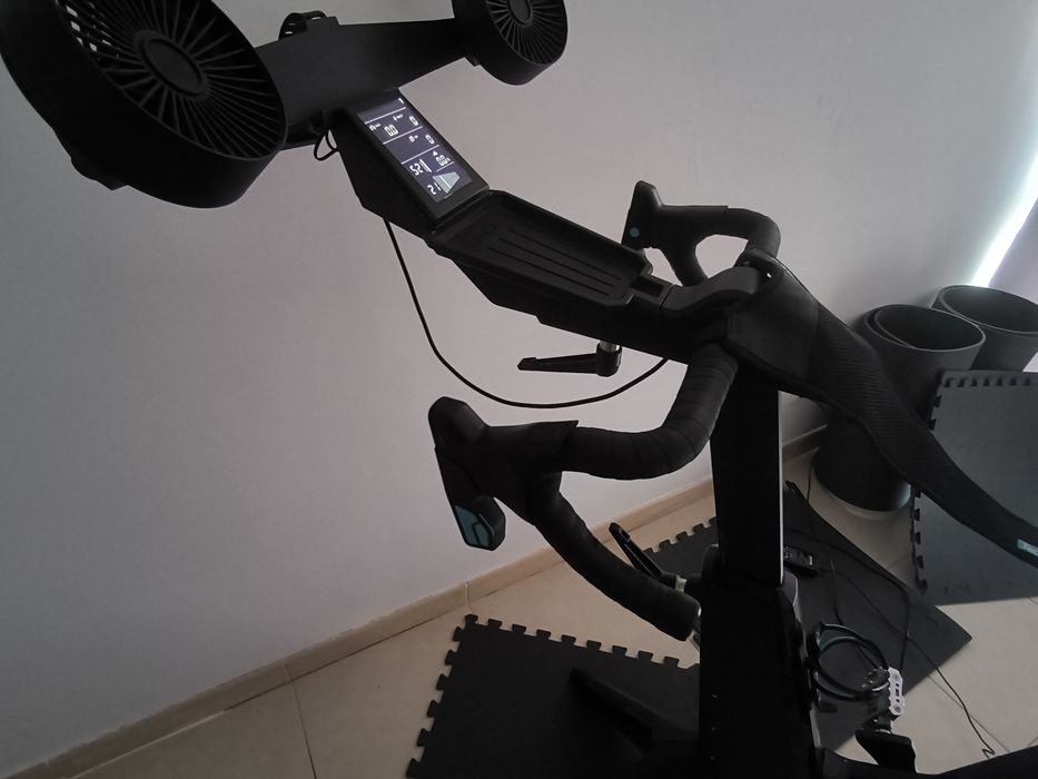 Bicicleta indoor Tacx neo bike