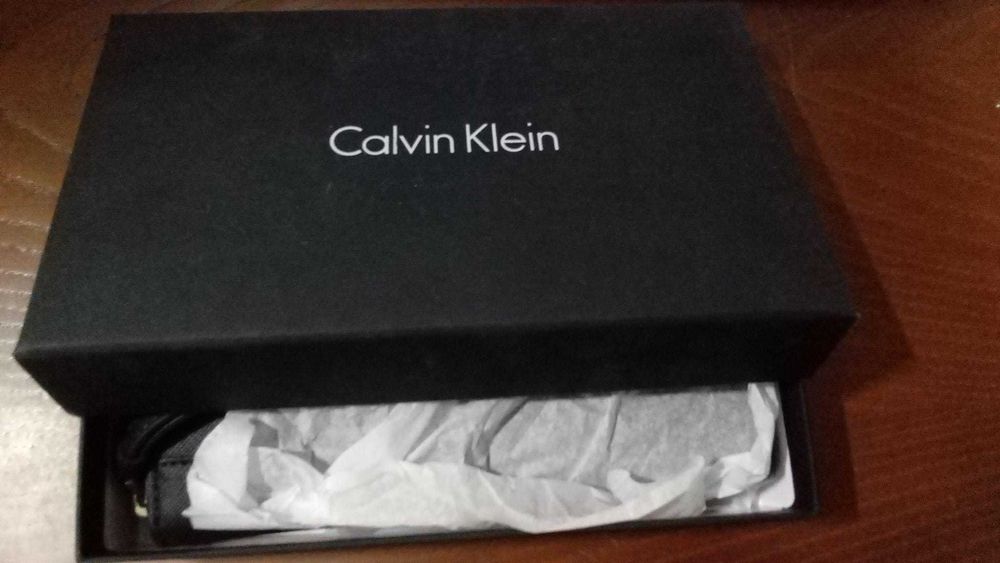 Carteira preta Calvin Klein nova