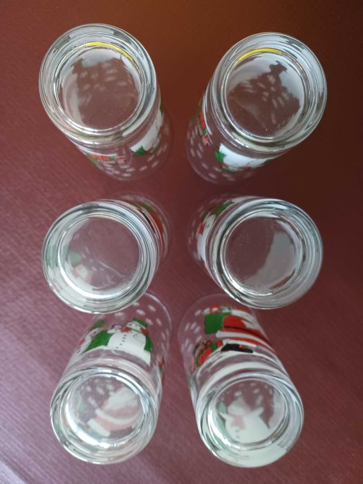 Copos de vidro com Pai o Natal