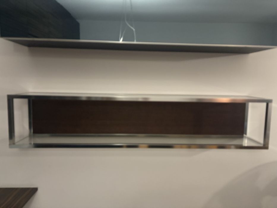 Nowoczesna półka wisząca ścienna / szafka otwarta – chrom / metal i ciemne drewno