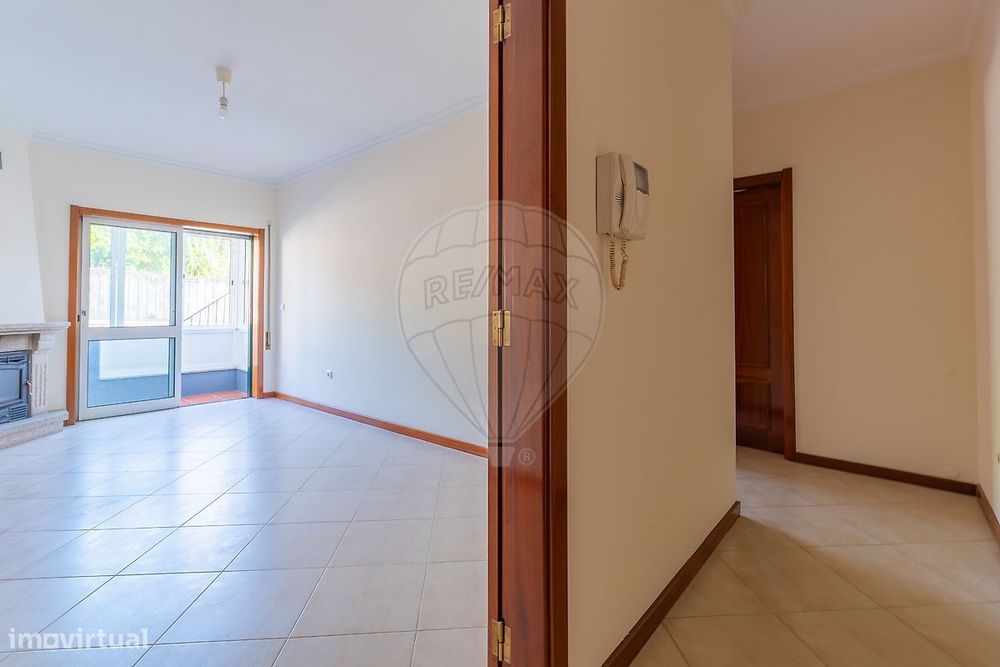 Apartamento T1 para arrendamento