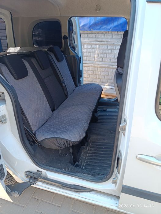 продам авто Renault Kangoo 2016 г.Чистый пассажир.пробег 189 км.
