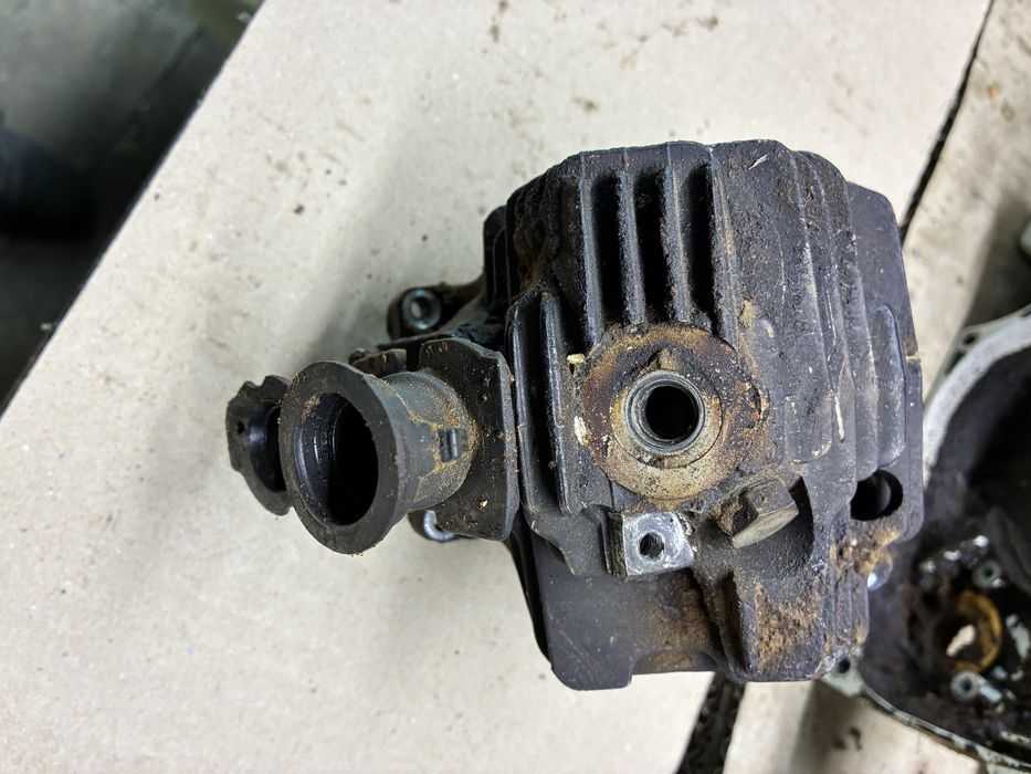 Cylinder z tłokiem Stihl MS 400.0