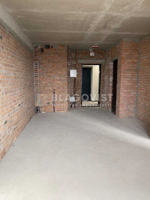 1К 18п 48м Ужгородський пров., 4/1, White Lines, ст.м Деміівська