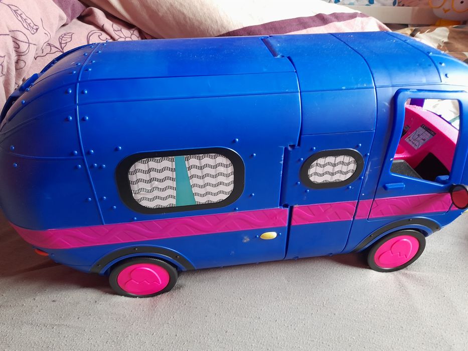 Camper lol surprise