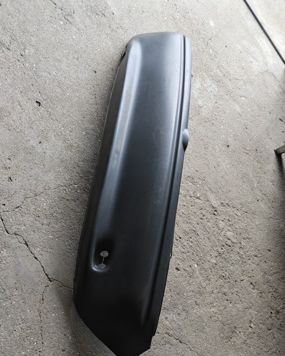 Para-choques Traseiro Opel Corsa B (Plástico Preto)  50€