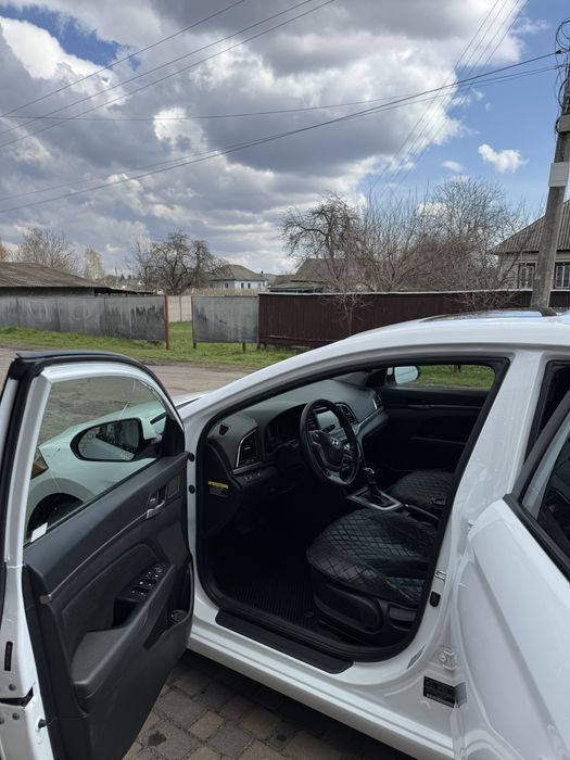 Hyndai Elantra 2018