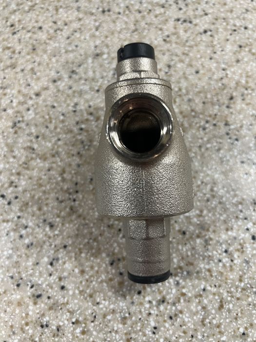 Редуктор давления воды RBM RIS 1/2" Made in Italy.