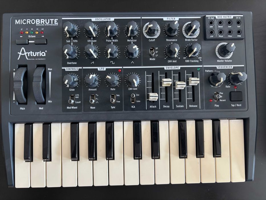 Arturia Microbrute