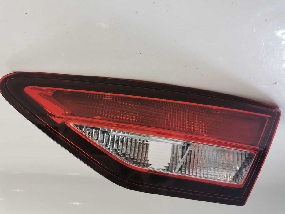 Lampa tylna zespolona Prawa Seat leon lll