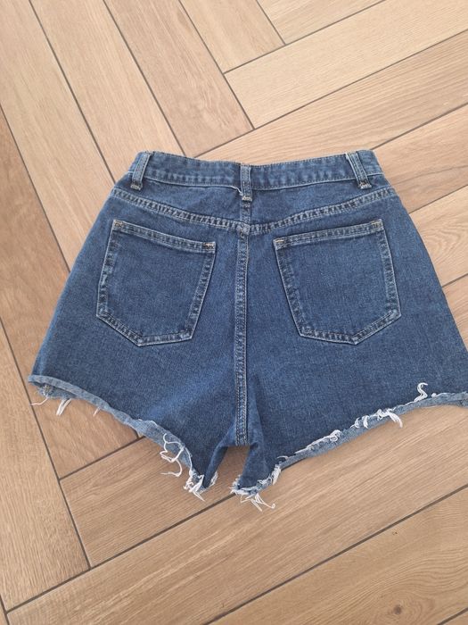 Spodenki Prettylittlething 8/S