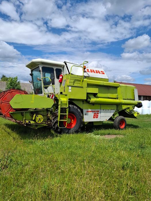 New Holland 1540/ Claas Dominator 86