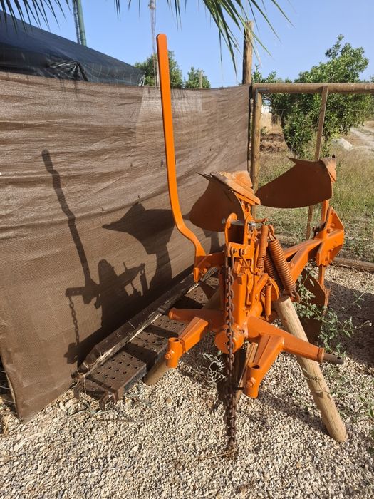 Charrua de dois ferros