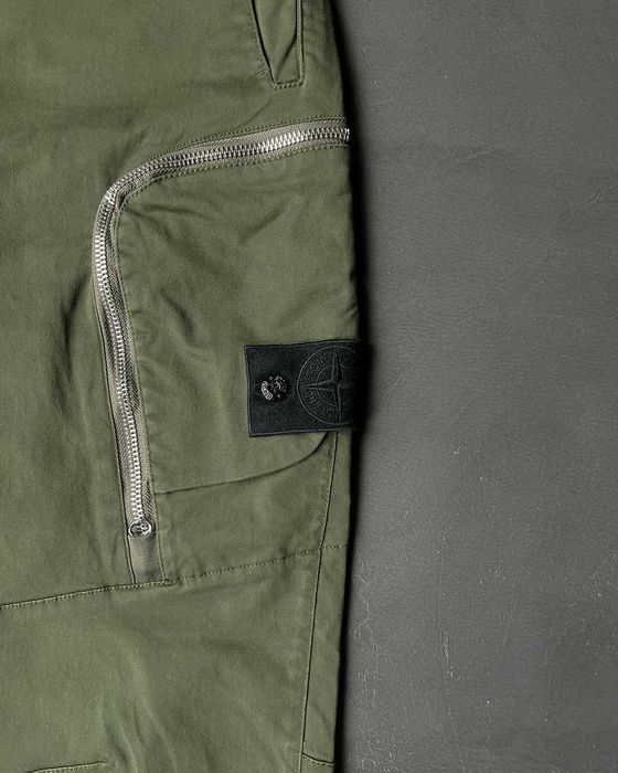 Штани Stone Island 30508 Shadow Project Zip Cargo Pants Olive SI0158