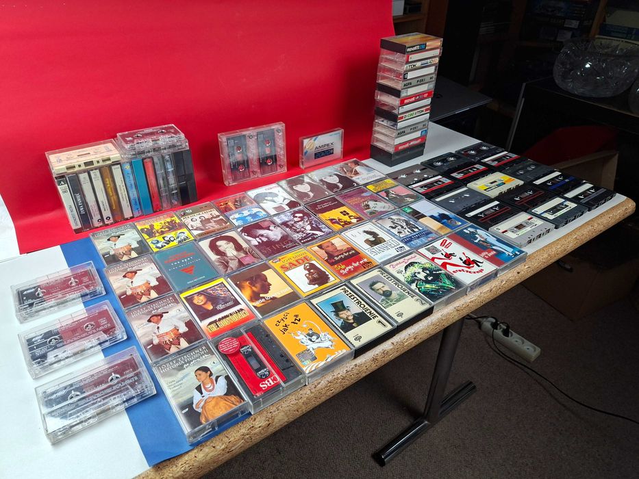 54 kasety magnetofonowe po mniej niż 7 zł /1 szt.