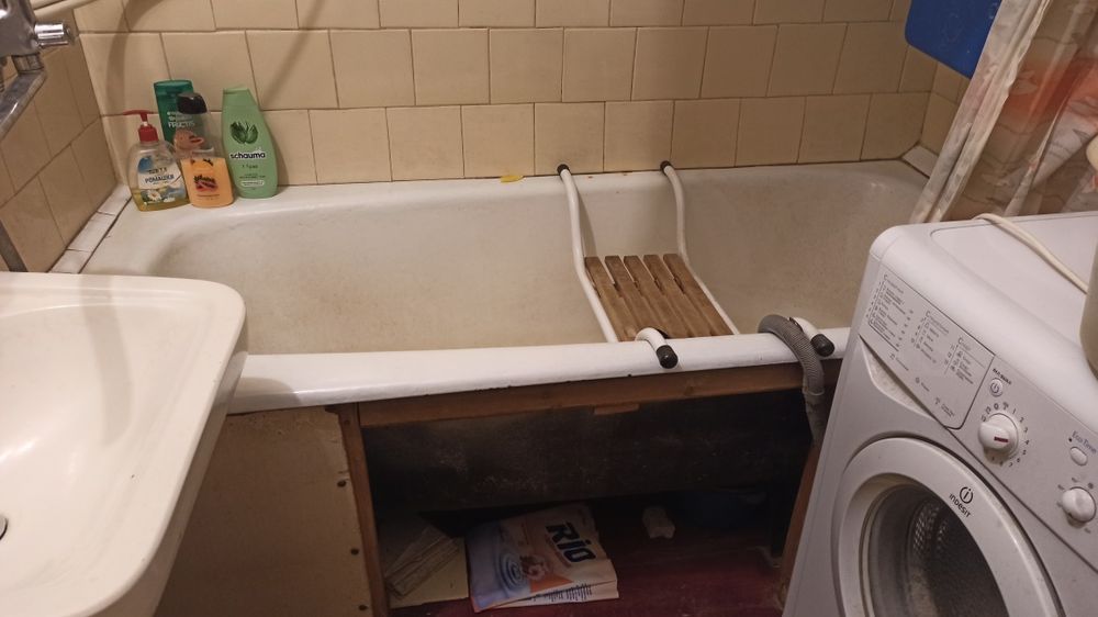 Продам 3-к. квартиру (чешку) возле Самолёта!