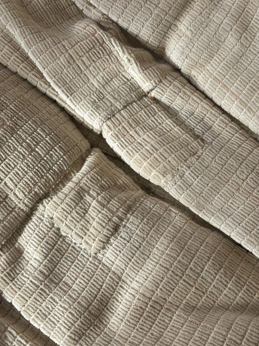 Ligne Roset TOGO – Cadeira + Apoio para os Pés