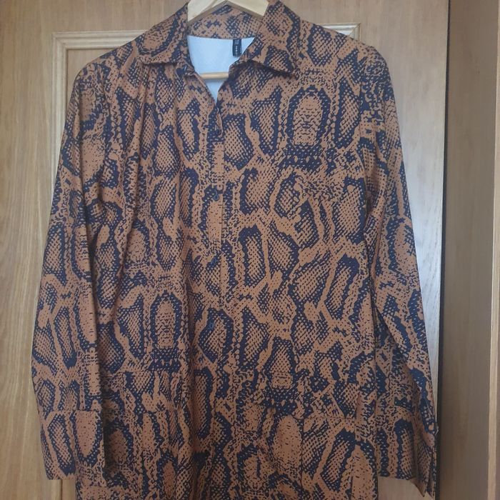 Shirt-dress animal print