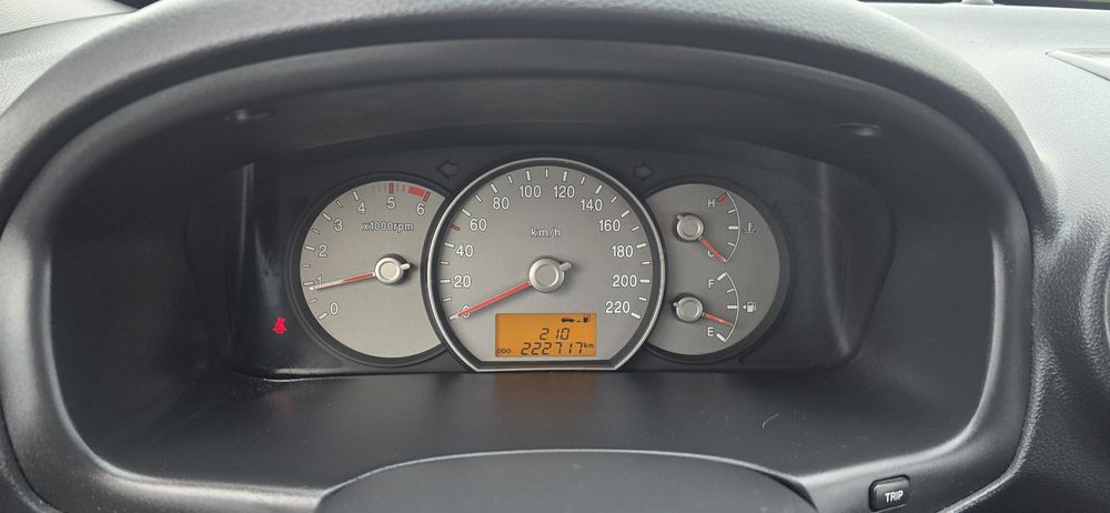 Kia Carens 2.0CRDI 2007r skóry climatronic od 2020 w PL