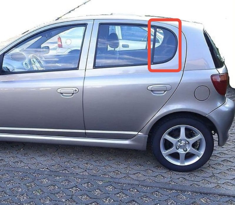 Vidro porta trás esquerda Toyota Yaris 1999 a 2005
