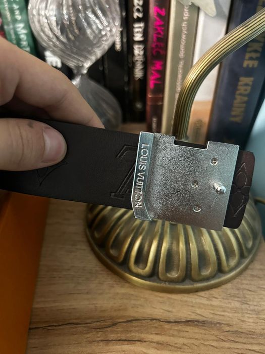 Louis Vuitton pasek  LV