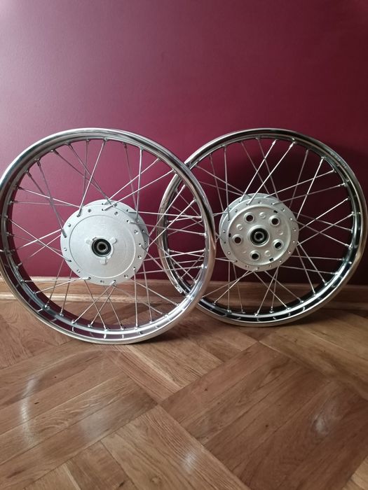 Koła wsk 125 B3 bez graweru odrestaurowane oryginalne Piasty