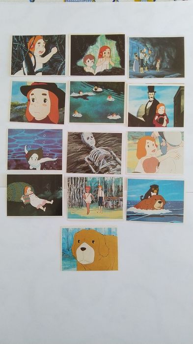 Cromos da família Robinson e Aventuras do Capitão Iglo.