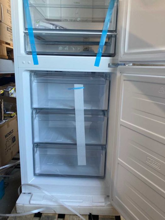 Холодильник BRH-N185D60W(nofrost,нижнямороз.дісплей185см білийGRUNHELM