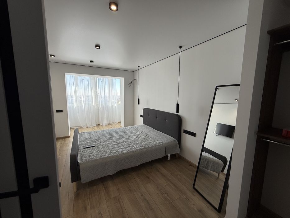 Оренда 2-кімнатної квартири Студії  р-н  Ж/М Тополя-3