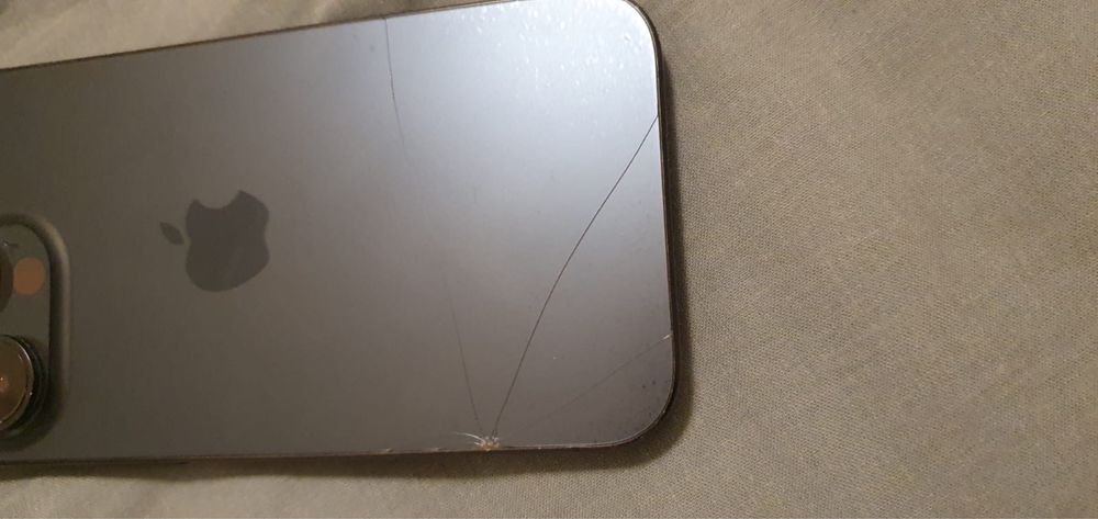 Iphone 15 Pro ainda na garantia