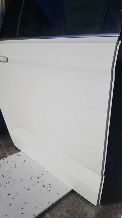 Drzwi Touran III (2015-) 5TA Białe