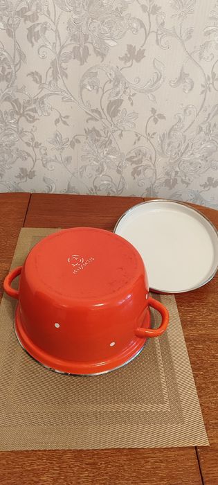 Кастрюля эмалированная на 4 л, СССР