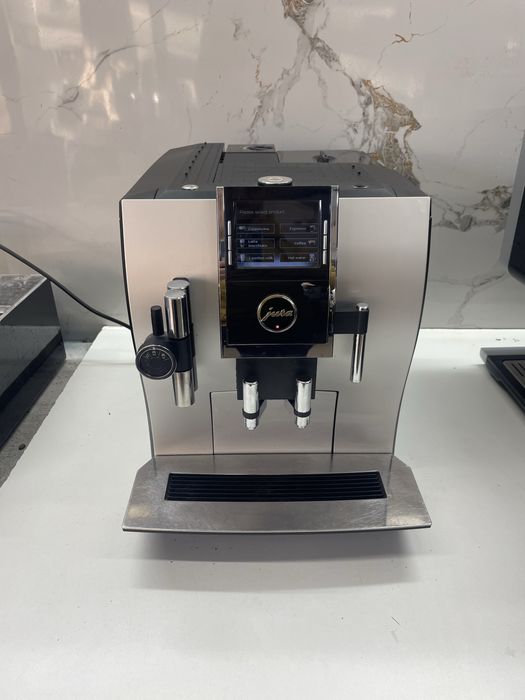 Кавомашина Jura Impressa Z9