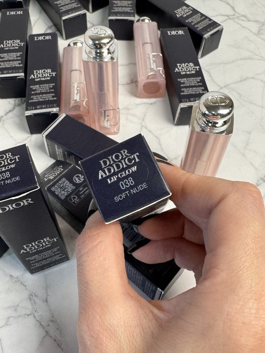 Бальзам для губ Dior 038 Soft Nude
