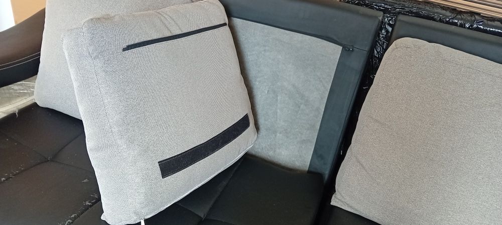 Sofá  5 lugares+ chaise+ puff