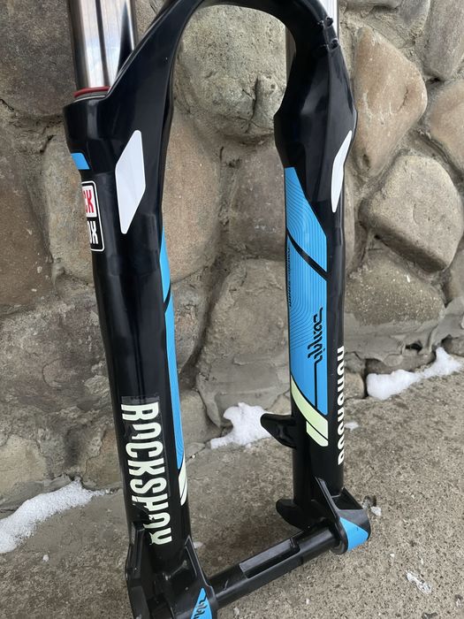 продам або обміняю rock shox domain 302