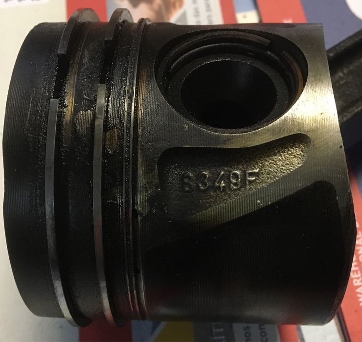 4 Pistoes e vielas mercedes benz C250 ano 2010 OM651