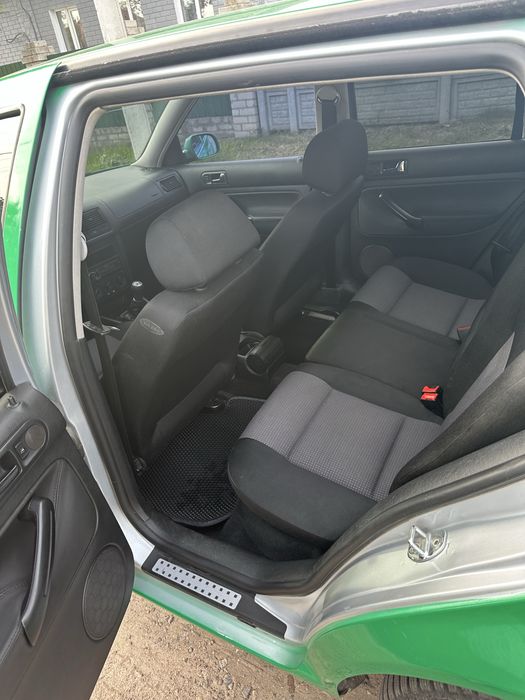 Продам Volkswagen Golf 4 Для работы такси OnTaxi