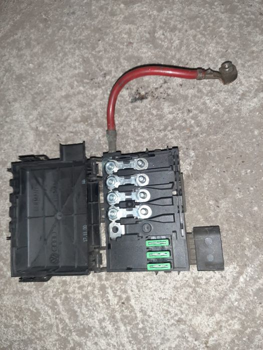 Vendo caixa de fusiveis seat leon 1.9TDI