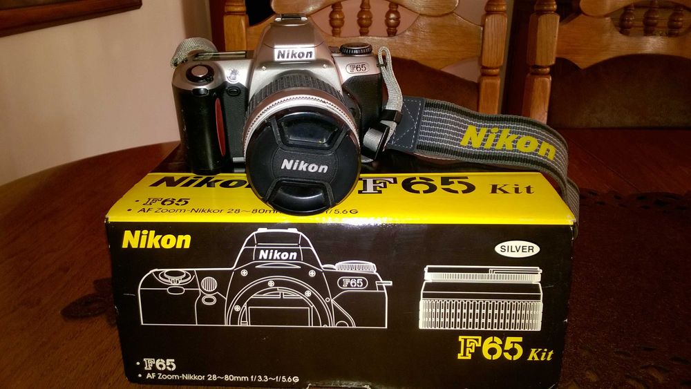 Aparat analogowy Nikon