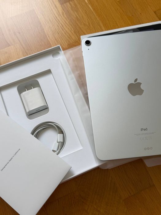 iPad Air 4 , silver 64gb