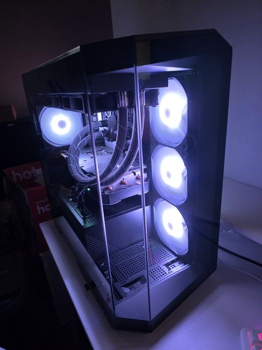 Torre gaming AM5 DDR5 16GB 4800MHZ RTX 3050 E RYZEN 5  8400F