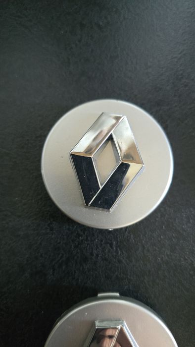 Dekielki do felg samochodowych Renault.