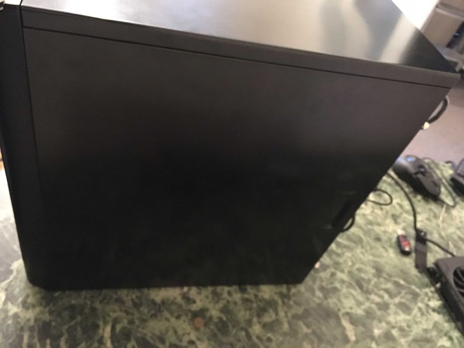 Komputer Ryzen 5 1600 , b450 Aorus elitę , 8 ram, ssdd