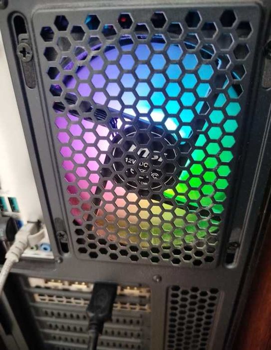 Продам системный блок на базе AMD Rizen 5 2600
