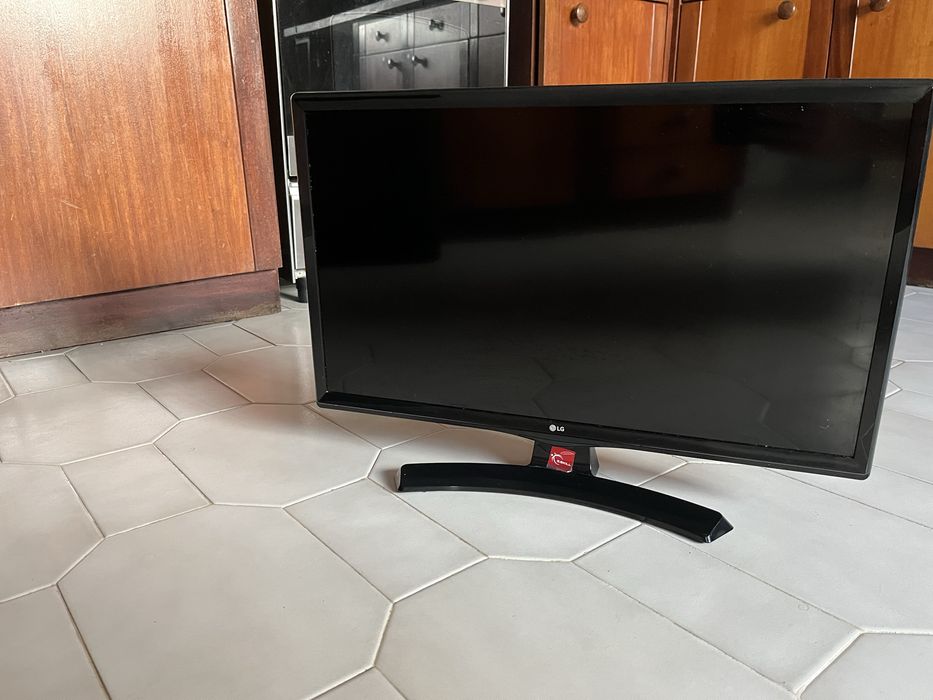 Monitor HP 75hz FULL HD + Monitor LG 60h