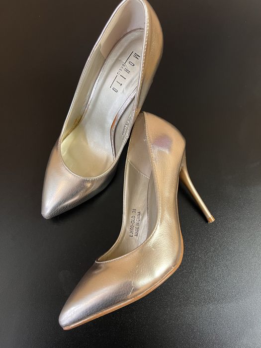 Туфли золотого цвета Mohito